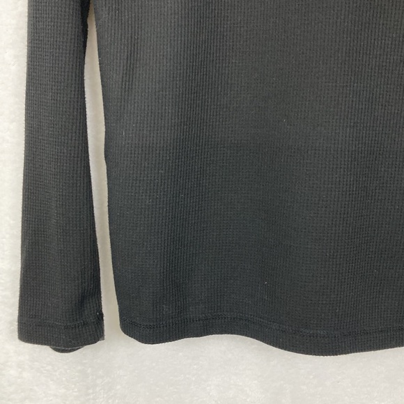 CH Apparel Women’s Black Thermal Knit Top with Crystal Peace Signs sz Medium - Picture 6 of 11